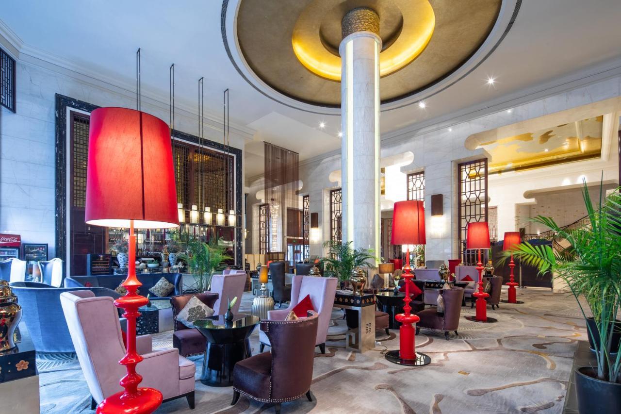 Отель Wyndham Grand Plaza Royale Colorful Yunnan Куньмин Экстерьер фото