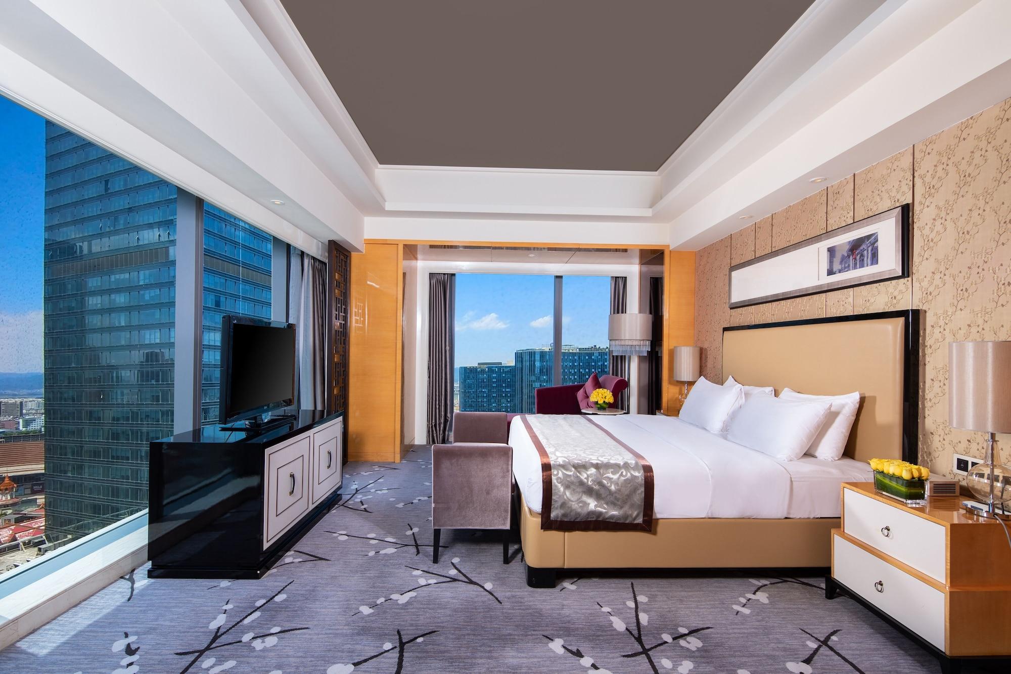 Отель Wyndham Grand Plaza Royale Colorful Yunnan Куньмин Экстерьер фото